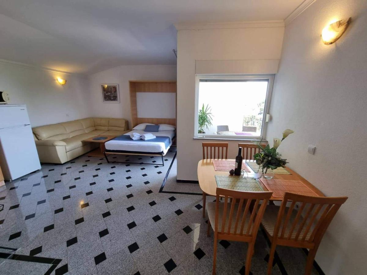 Apartment Tomic 2 Makarská Exteriér fotografie